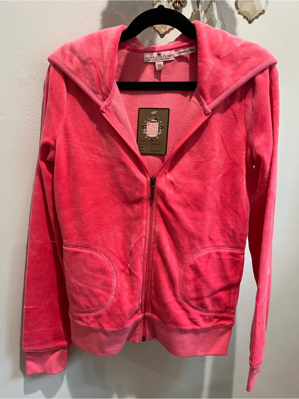 New Girls Hoodie Size 10 years old , color Granium Pink